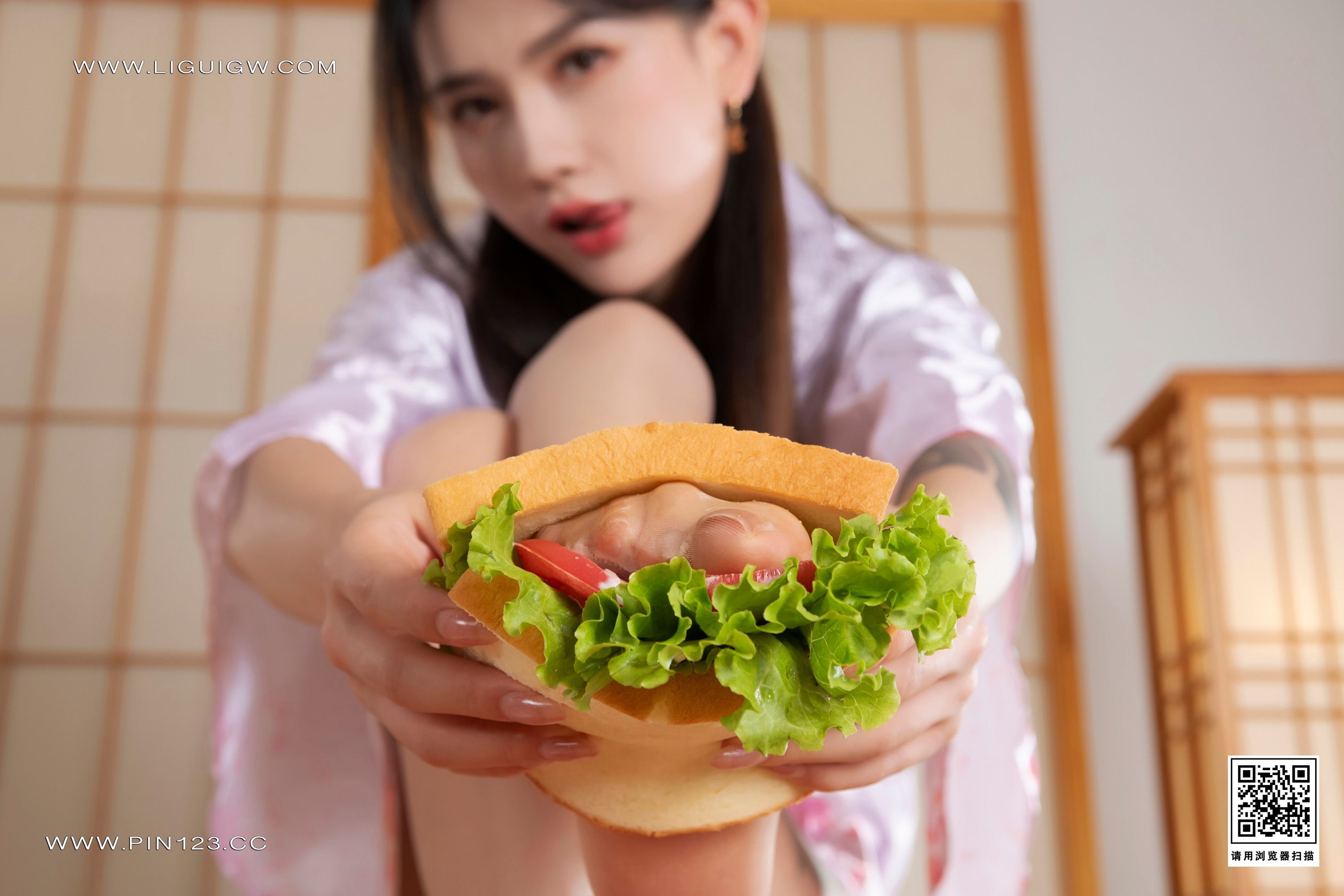 Ligui丽柜  2024.08.05 香足三明治 甜甜